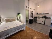 Szövetség utca 
43.9 MFt - 24 m2 Eladó Lakás Budapest