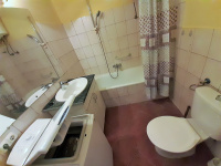 Váci utca 
bérlet: 140 EFt - 30 m2 Eladó lakás Budapest